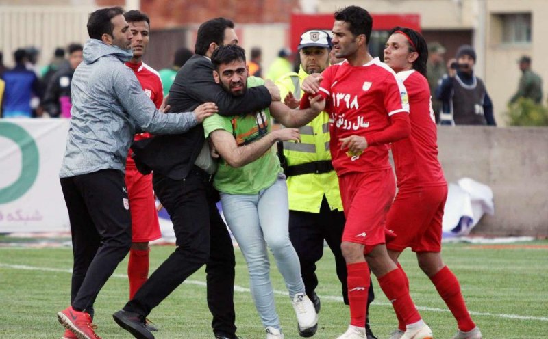 درگیری هوادار تراکتوری مسعود شجاعی