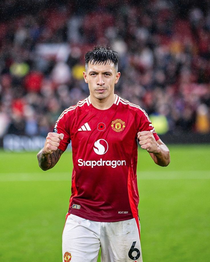 wallpaper  Lisandro Martínez