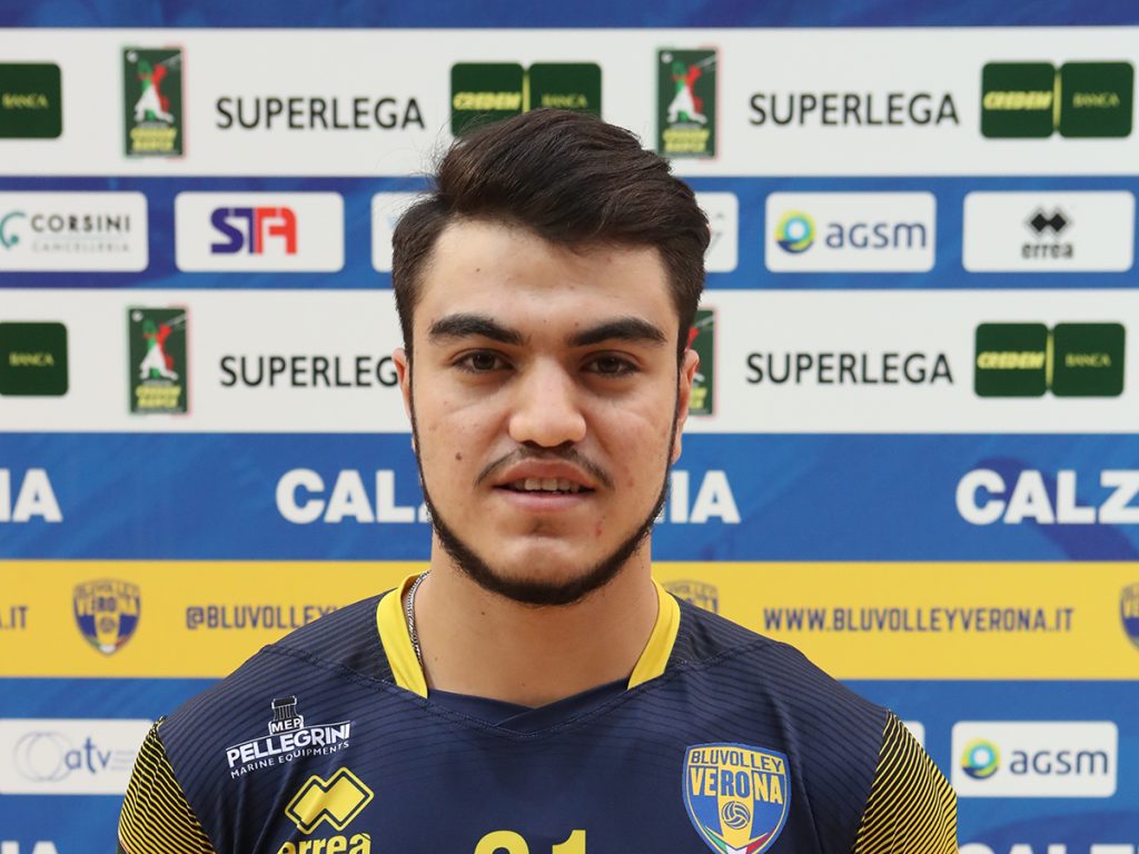 نوجوانی مرتضی شریفی