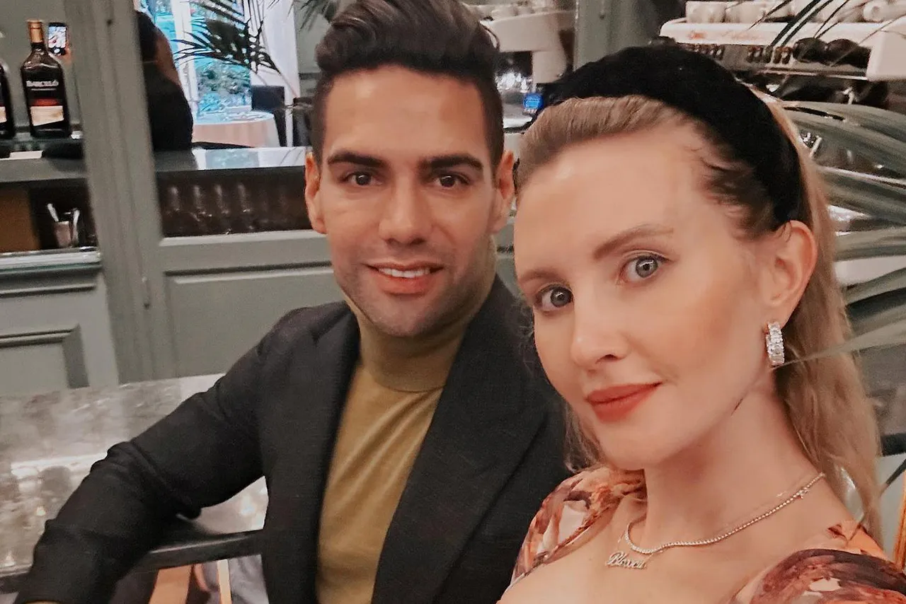 Photo of Radamel Falcao and his wife