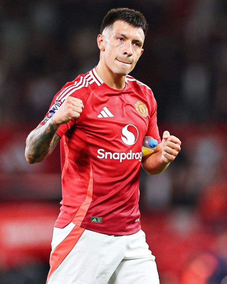 wallpaper  Lisandro Martínez