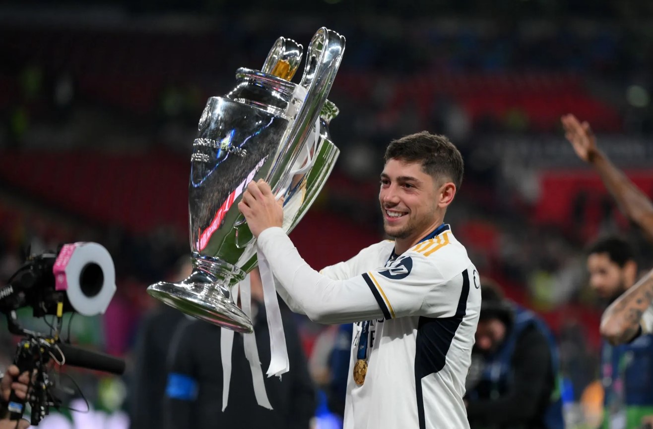 wallpaper for phone Federico Valverde