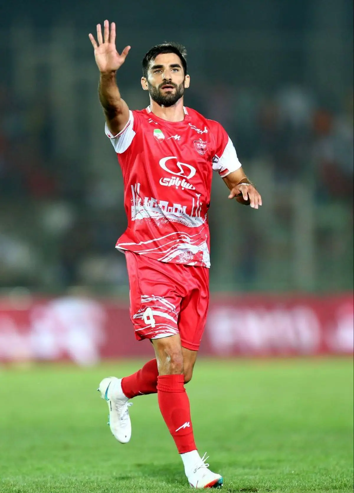 پست میلاد محمدی در پرسپولیس