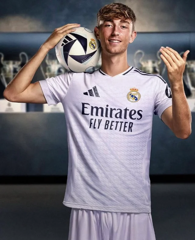 Dean Huijsen wallpaper hd