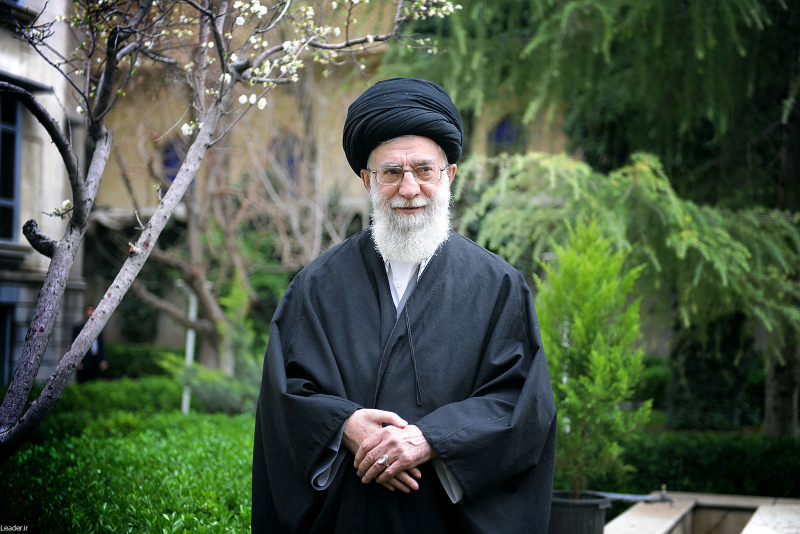 عکس پروفایل سید علی خامنه‌ای