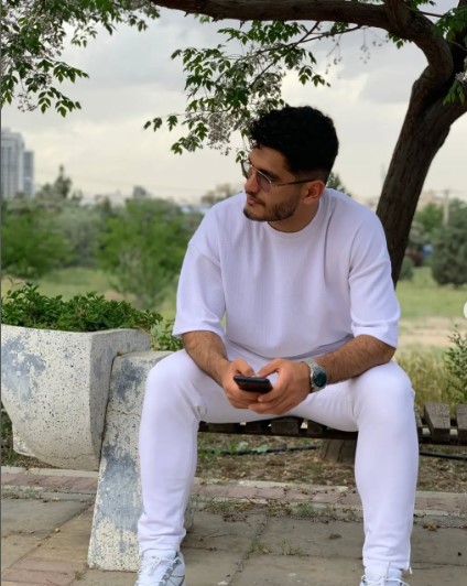 عکس پروفایل محمد امین کارساز