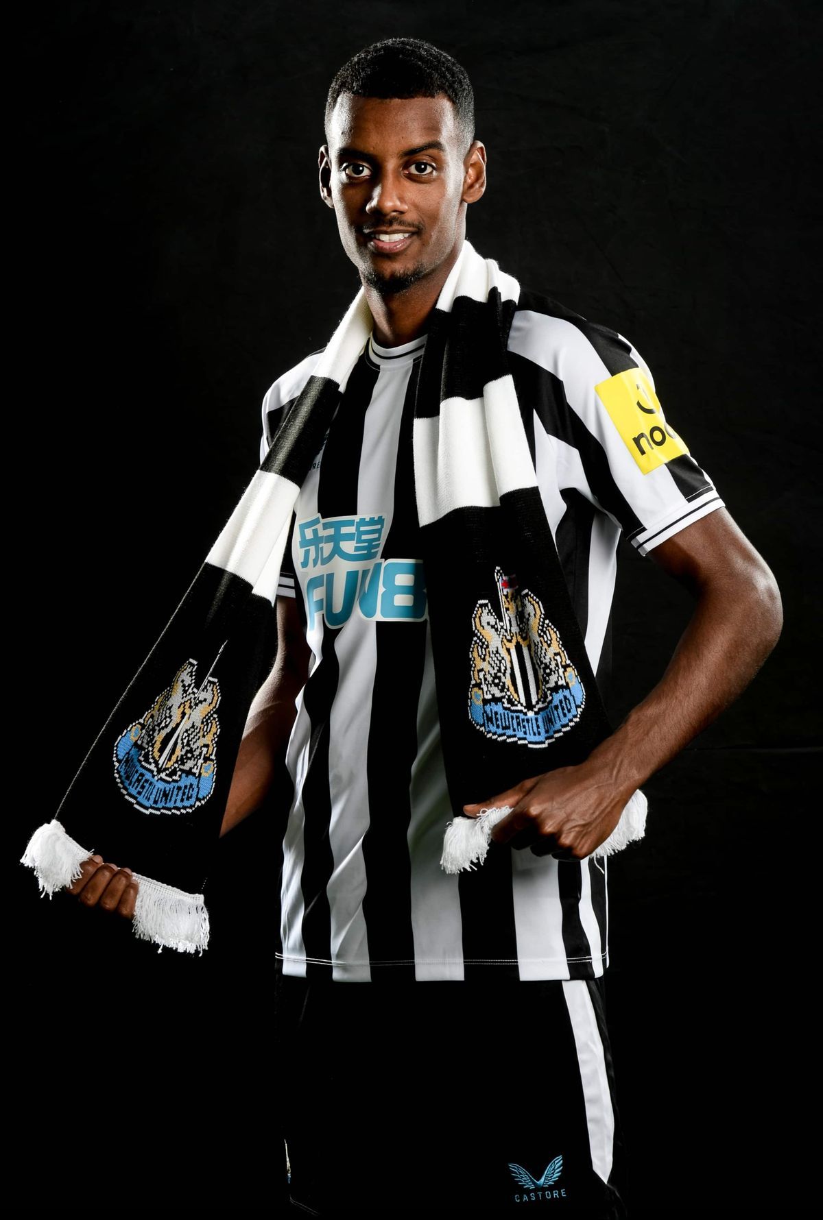 Alexander Isak wallpaper for phone 