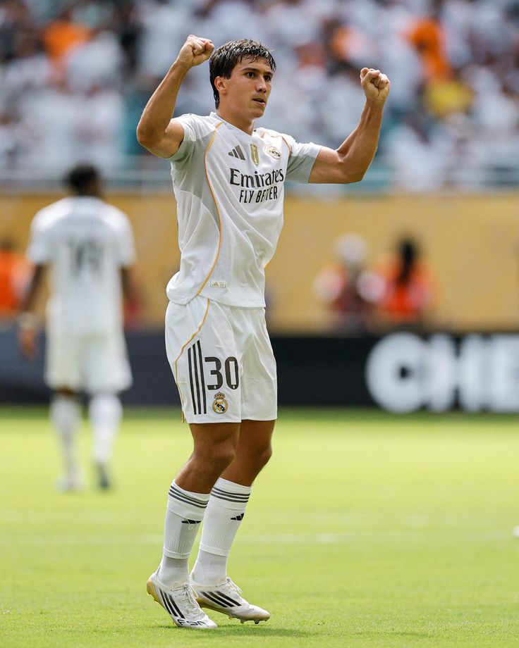 Gonzalo García wallpaper for laptop