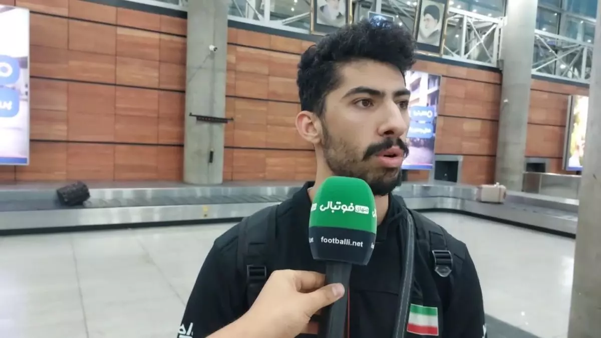 مبین نصری والپیپر