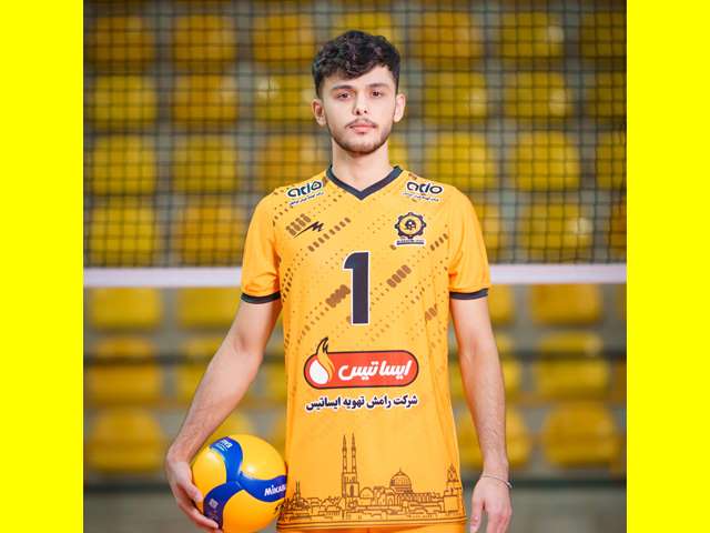عکس ائلشن داوودی پور والیبالیست