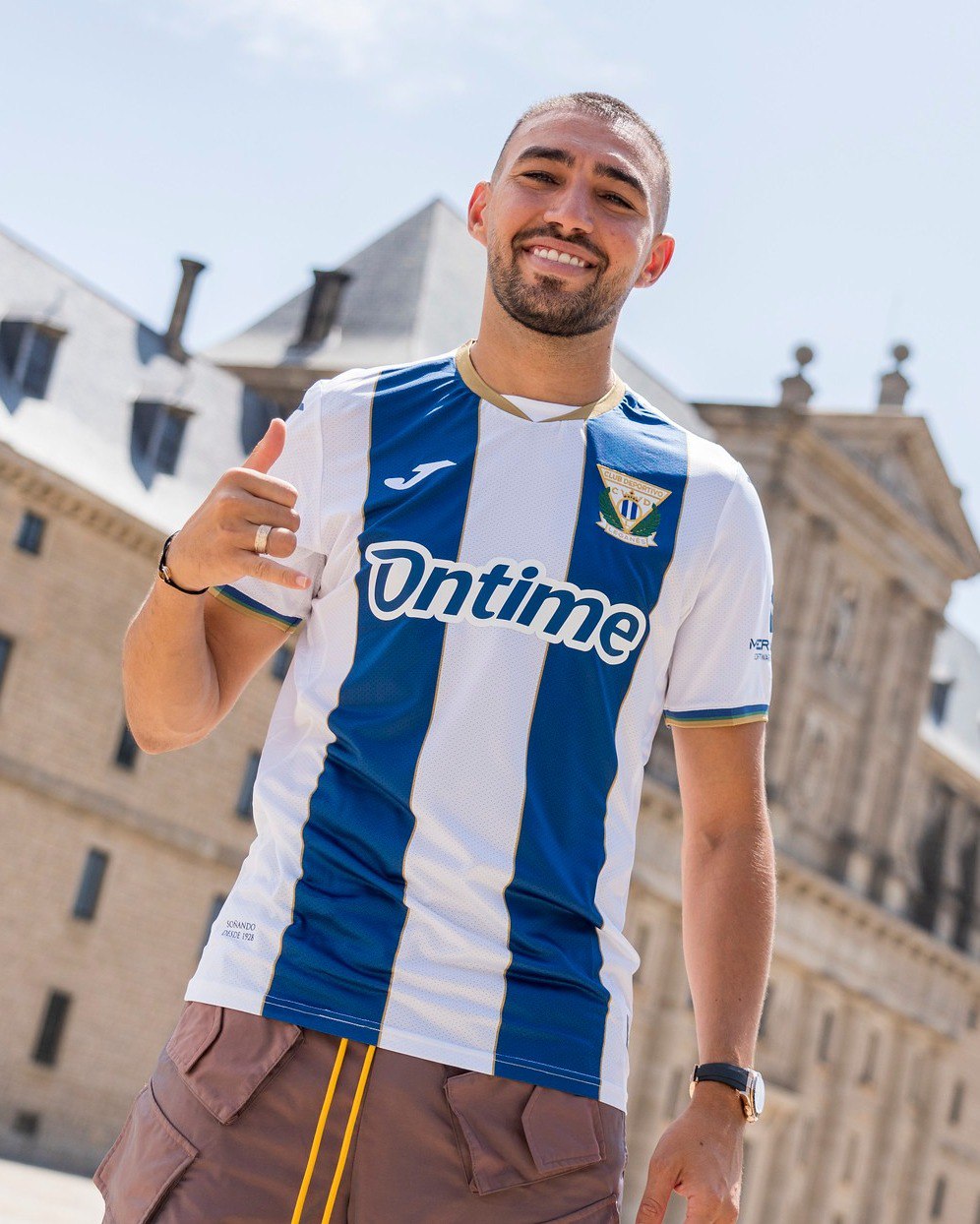 wallpaper for phone Mounir alHadadi