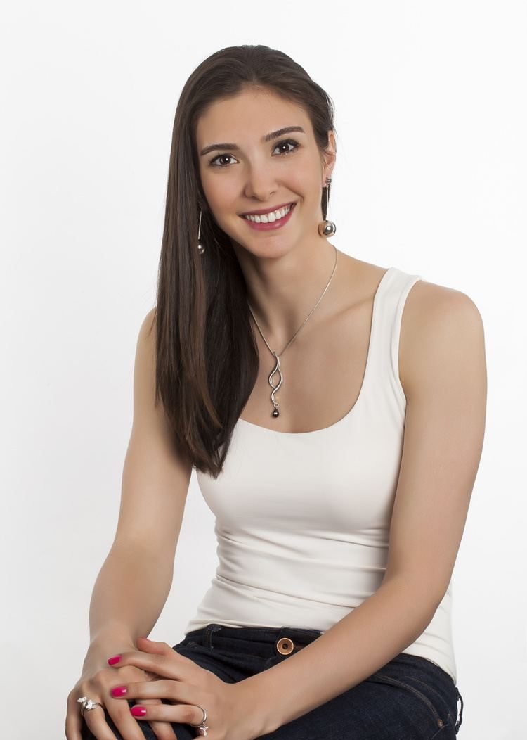 wallpaper hd Naz Aydemir