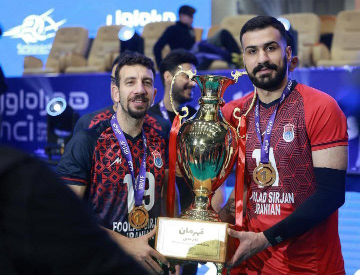 علیرضا عبدالحمیدی والپیپر