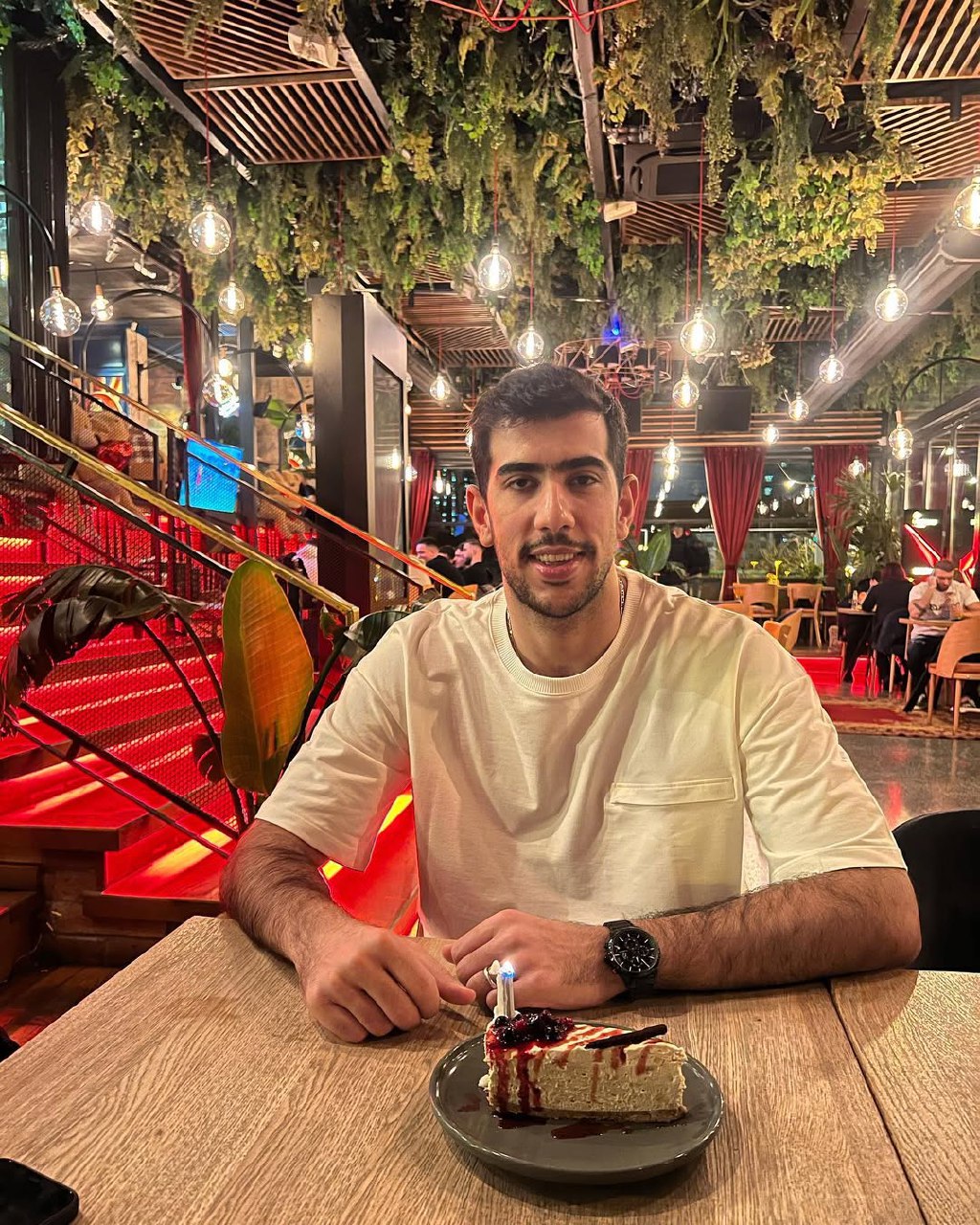والپیپر جواد کریمی والیبالی 2025