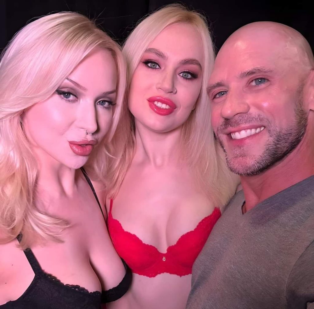 عکس سکس جانی سینز