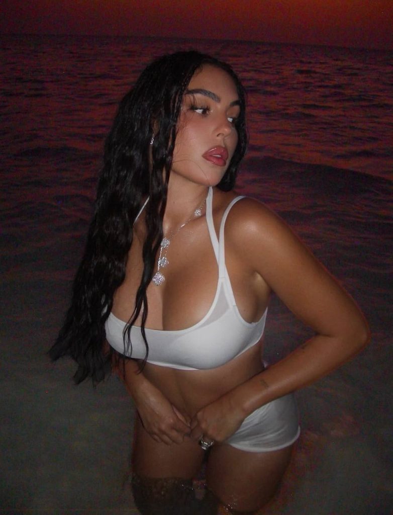 سکسی جورجینا رودریگز - مجله خبری لیورپول سکسی جورجینا رودریگز