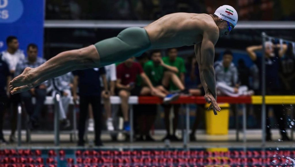 علی رشیدپور عکس شنا - مجله خبری لیورپول علی رشیدپور عکس شنا