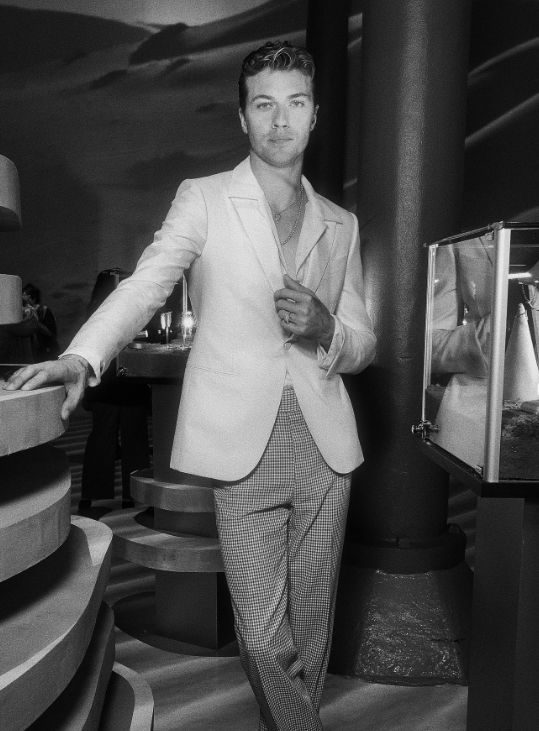 لاکی بلو اسمیت عکس جذاب لاکی بلو اسمیت عکس جذاب