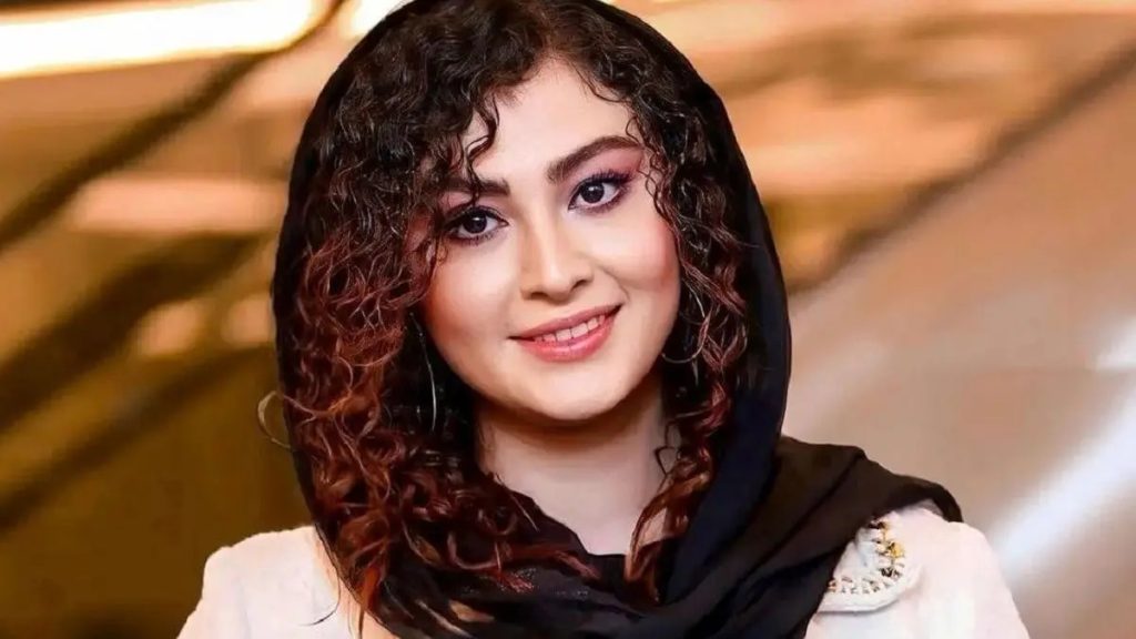 بیوگرافی مریم مومن - مجله خبری لیورپول بیوگرافی مریم مومن