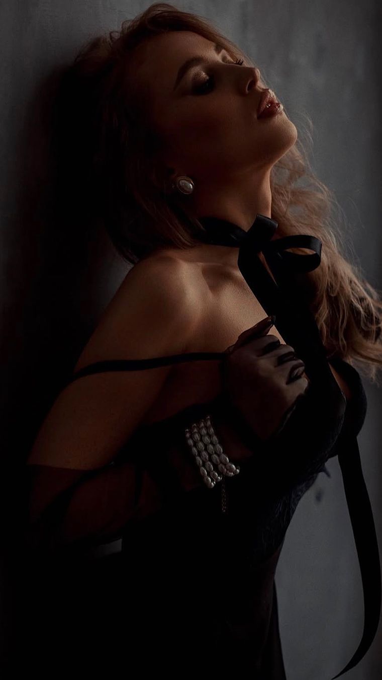 جورجینا لخت