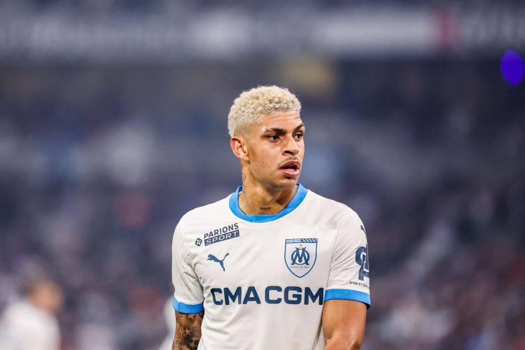 لوئیس هنریکه - مجله خبری لیورپول لوئیس هنریکه