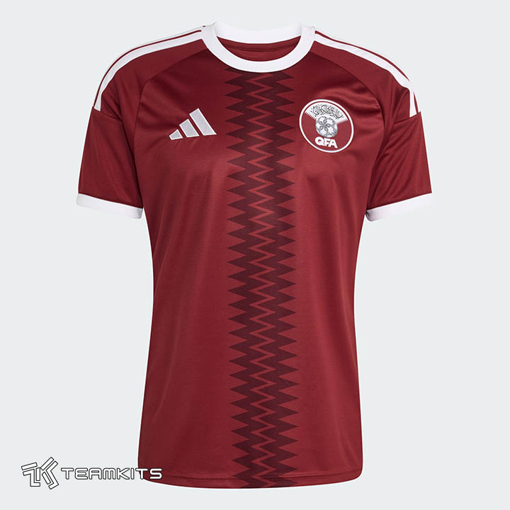 کیت تیم ملی قطر در جام جهانی